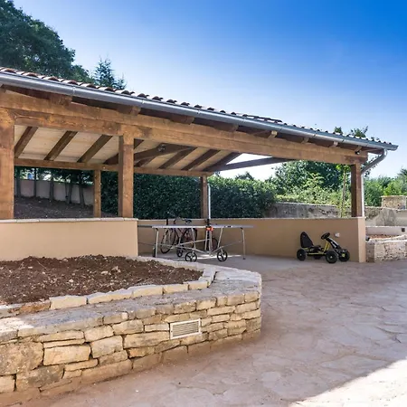 Villa Histria Relax For 8 People In Istria With Sea View And Children Playground Smoljanci