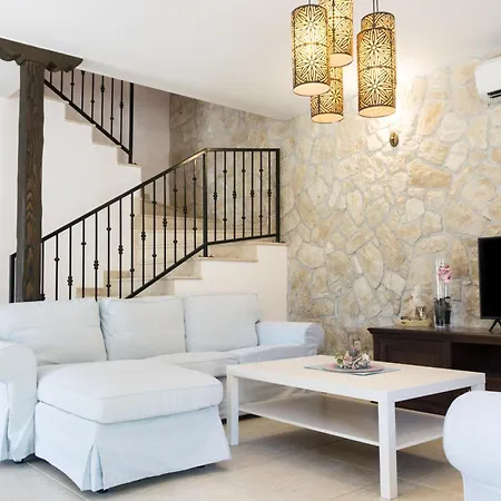 Histria Relax For 8 People In Istria With Sea View And Children Playground Smoljanci