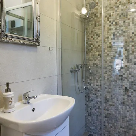 Histria Relax For 8 People In Istria With Sea View And Children Playground