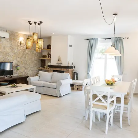 Histria Relax For 8 People In Istria With Sea View And Children Playground Smoljanci