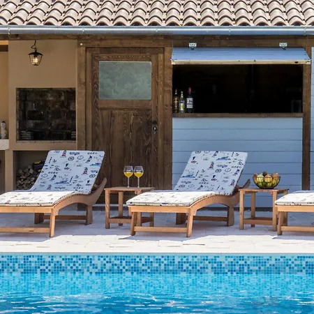 Histria Relax For 8 People In Istria With Sea View And Children Playground Villa *
