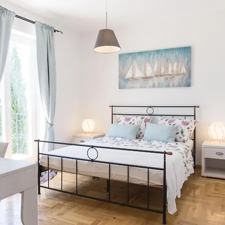 Histria Relax For 8 People In Istria With Sea View And Children Playground *