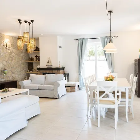 Histria Relax For 8 People In Istria With Sea View And Children Playground